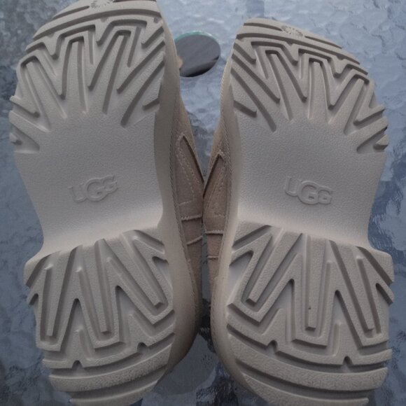 NEW no box UGG New Heights Sunwave Suede Clogs Size 7, Mustard Seed - Picture 6 of 8